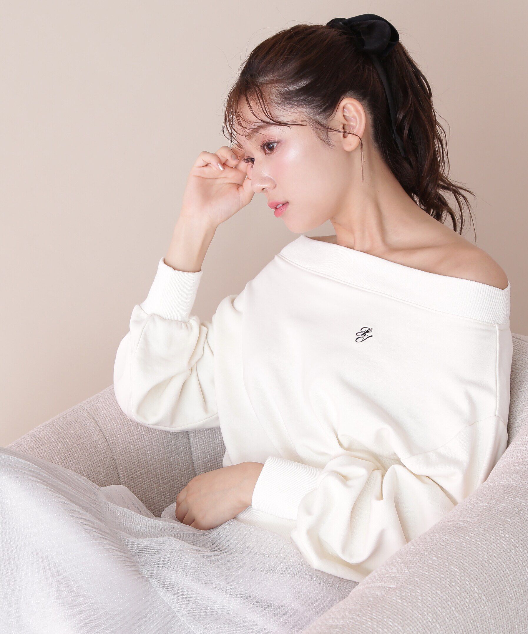  「オフショルカットソートップス」|Tシャツ・カットソー|エクリュ1