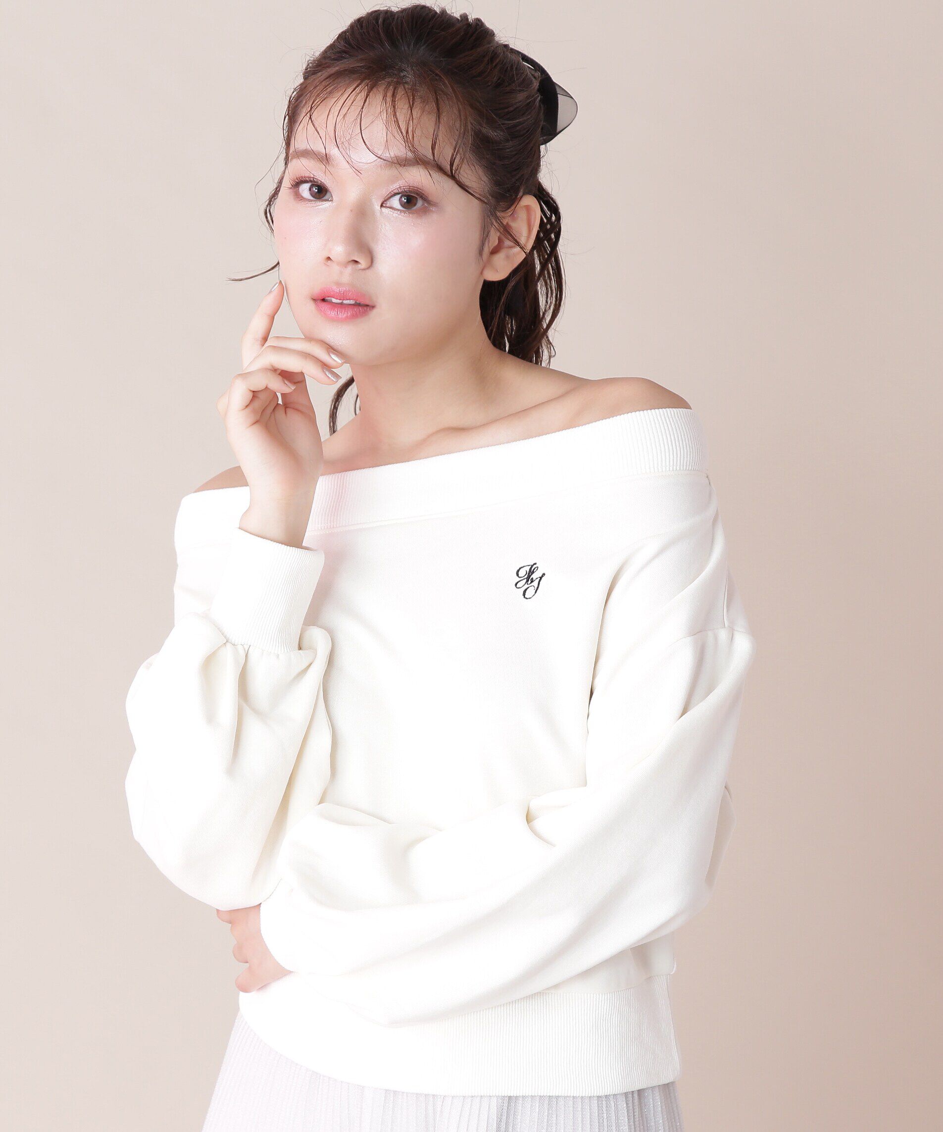  「オフショルカットソートップス」|Tシャツ・カットソー|