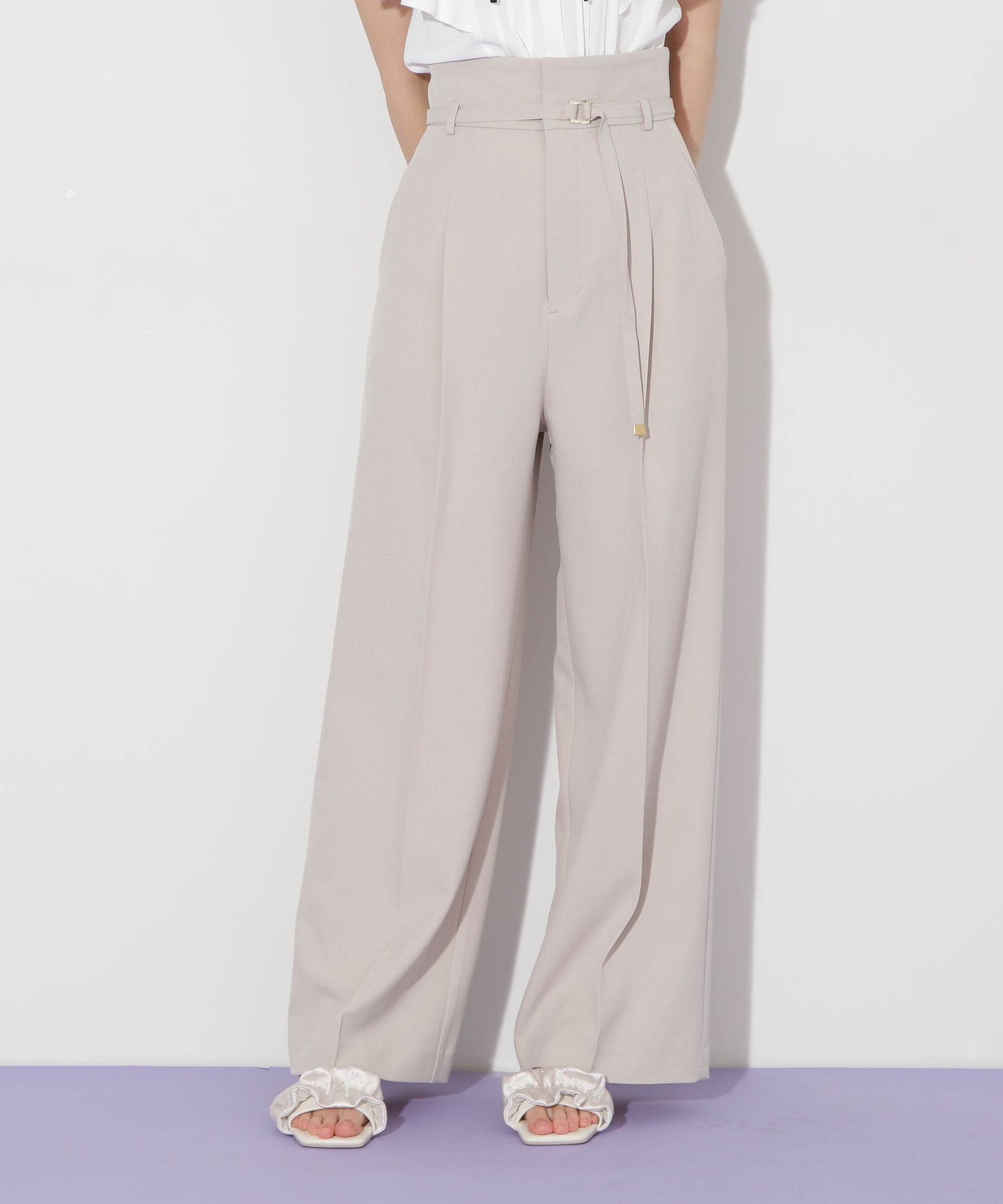  「ベルト付きハイウエストスラックスパンツ」|その他|ベージュ