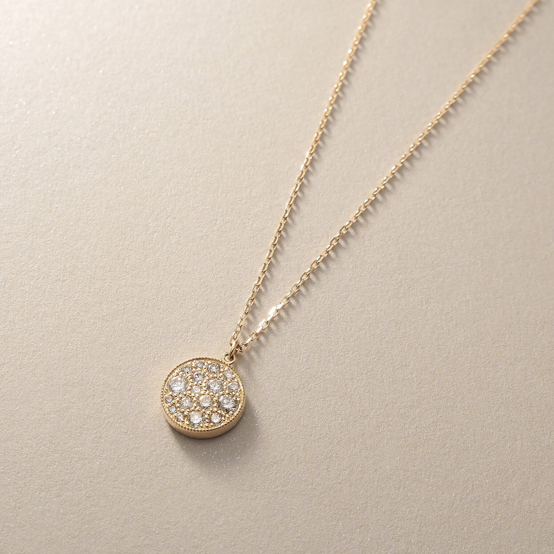 COCOSHNIK「K18ダイヤモンド ランダムパヴェ ラウンドネックレス」|ネックレス|