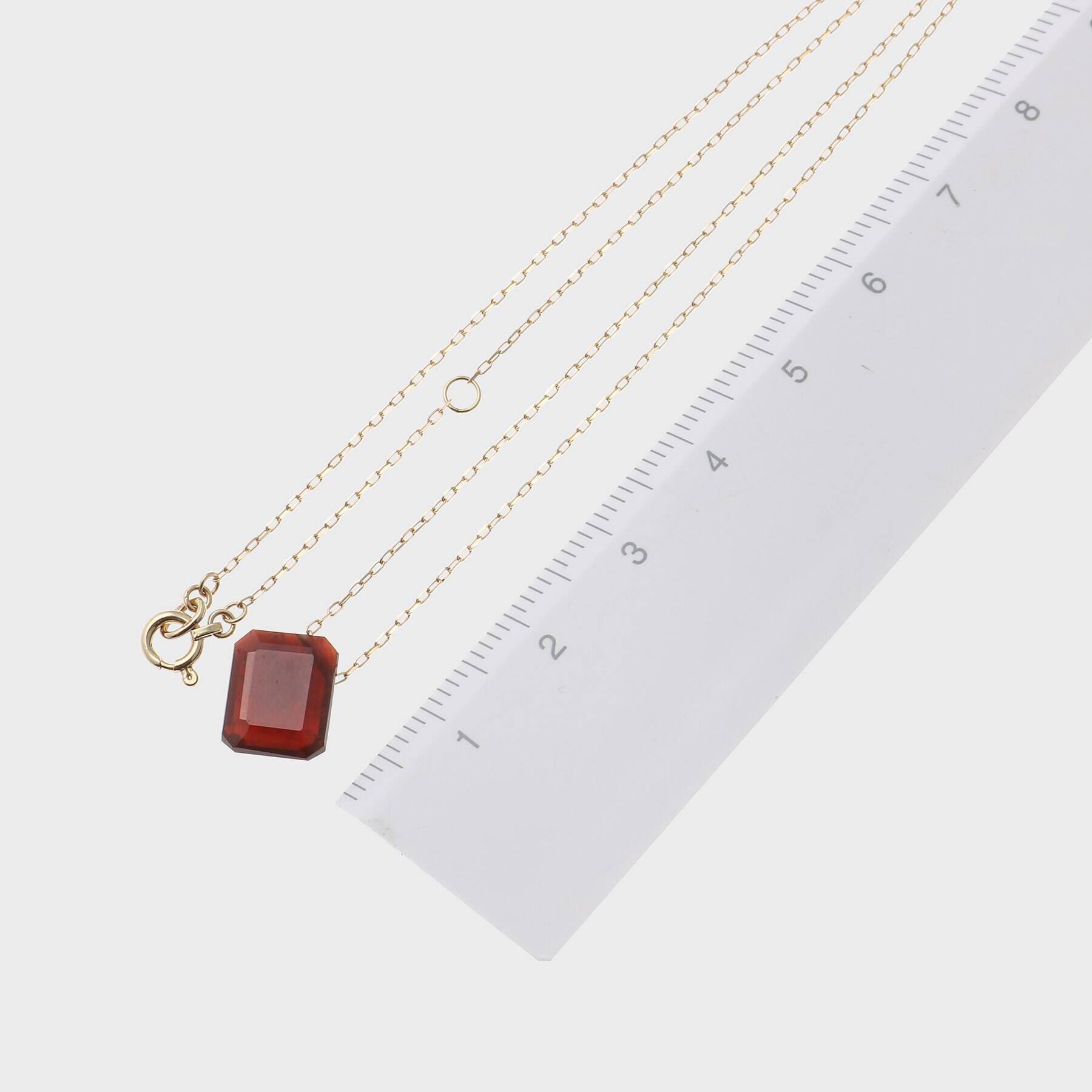 COCOSHNIK「カラーストーン（ガーネット）ティルト　ネックレス」|ネックレス|