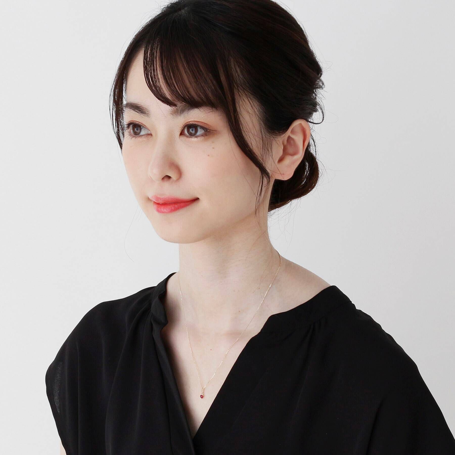 COCOSHNIK「【WEB限定】K10スピリチュアルストーン（ルビー）ネックレス」|ネックレス|