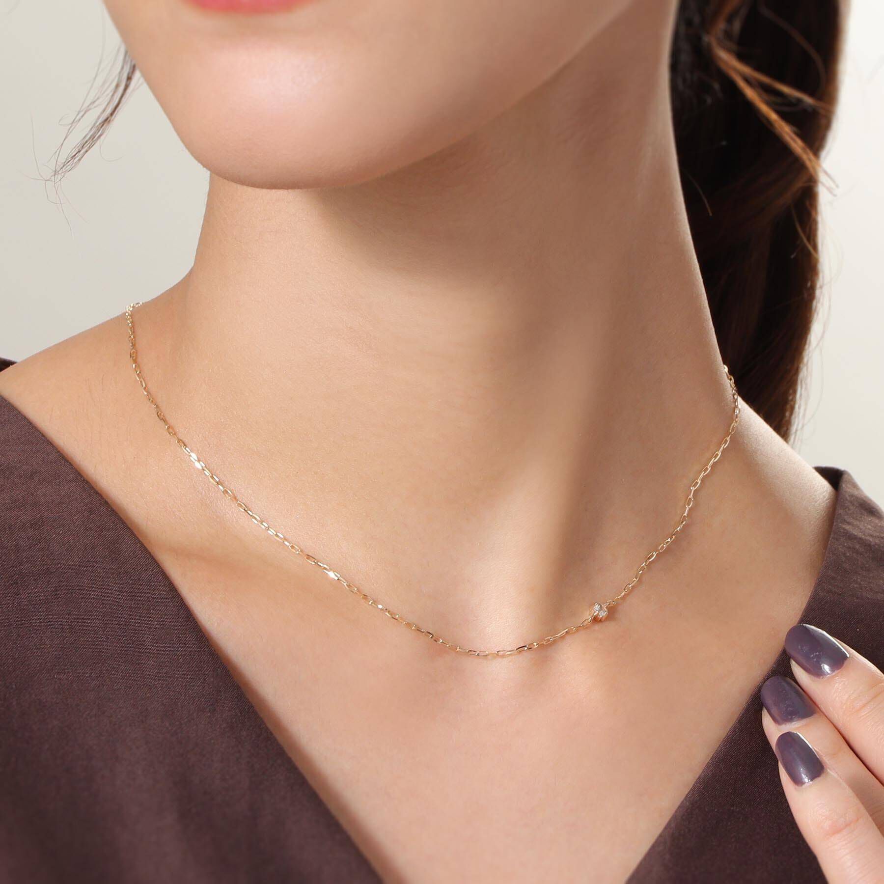 COCOSHNIK「K10ホワイトトパーズスクエアカット アシンメトリーネックレス」|ネックレス|