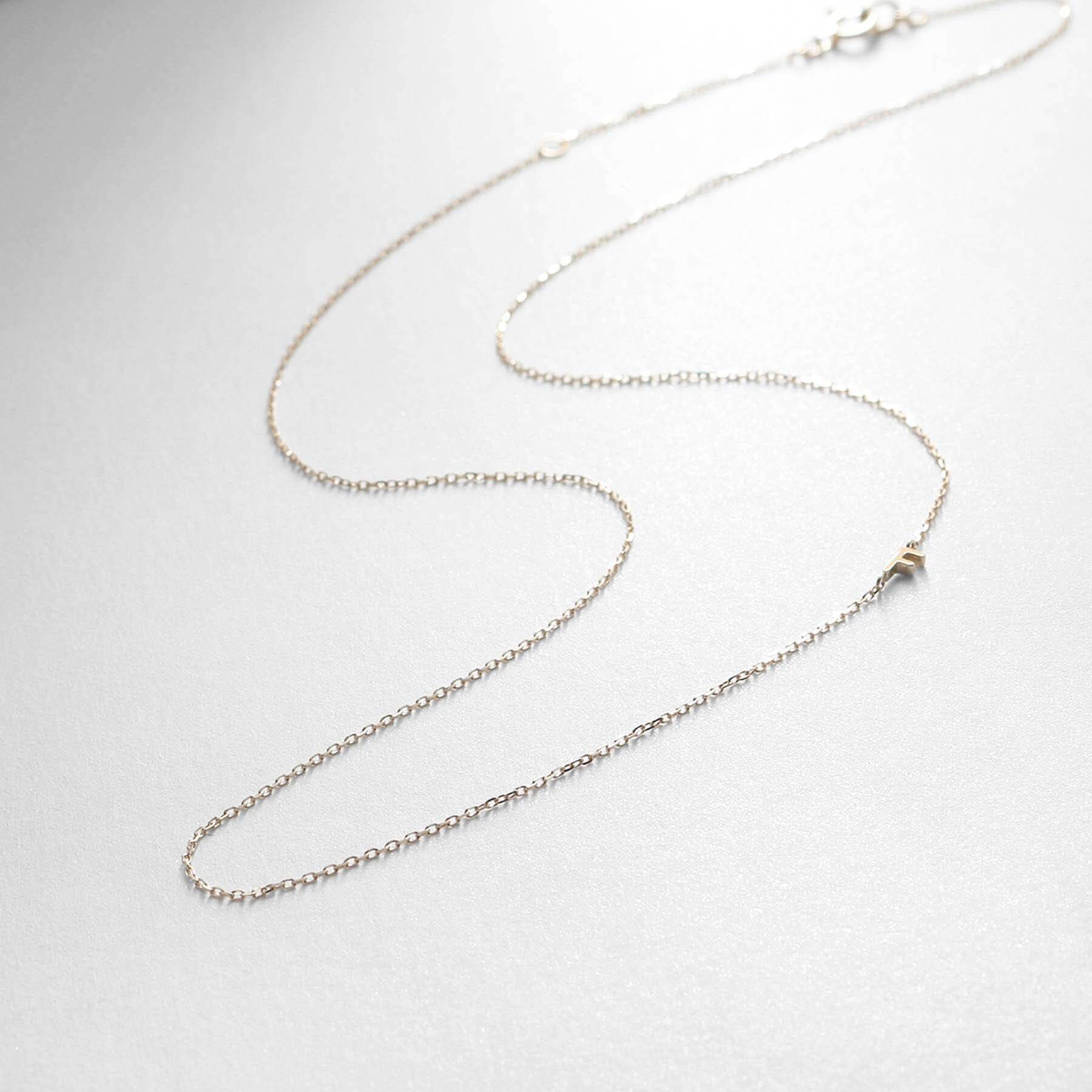COCOSHNIK「【WEB限定】K10イニシャルＦ ネックレス」|ネックレス|