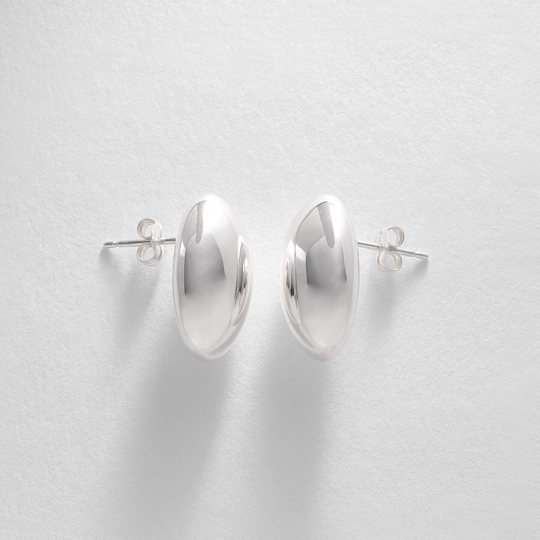 COCOSHNIK ONKITSCH「シルバー ホロウピアス オーバルスタッド」|ピアス|