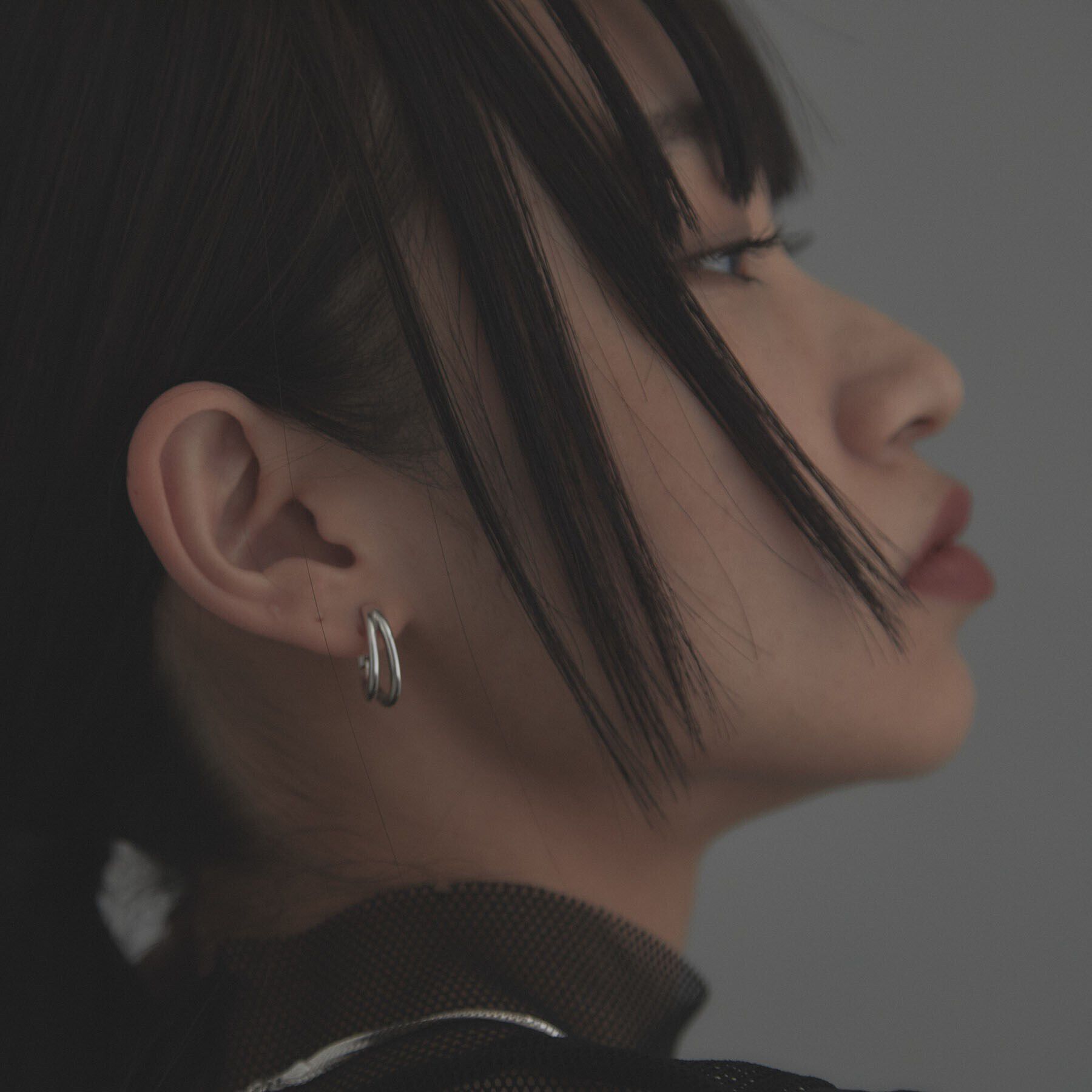 COCOSHNIK ONKITSCH「シルバー ハギーイヤリング ダブルフープ」|イヤリング|