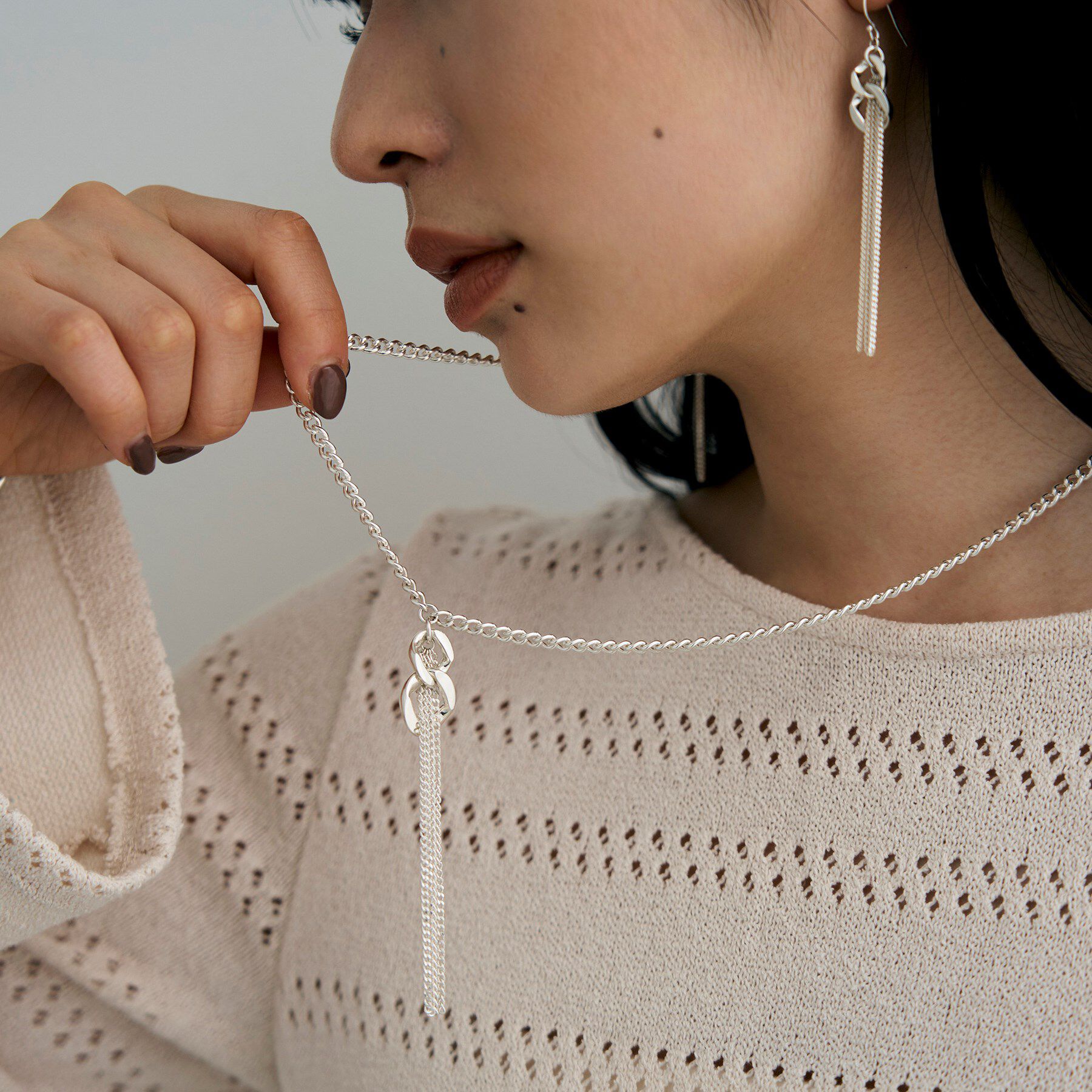 COCOSHNIK ONKITSCH「シルバー カーブチェーンモチーフフリンジネックレス」|ネックレス|
