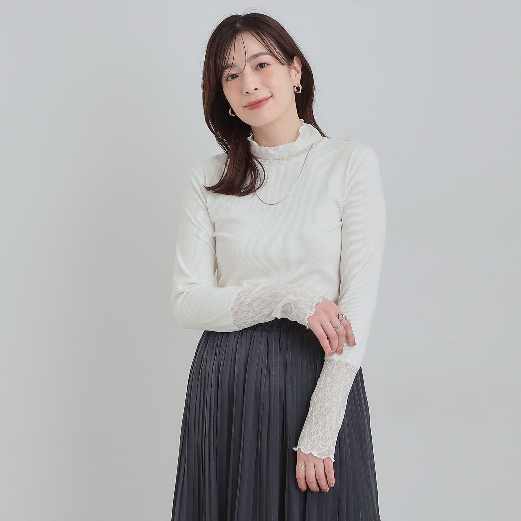 SHOO･LA･RUE「【洗濯機可/S-LL】レイヤードスタイルに レース切り替えインナー」|Tシャツ・カットソー|