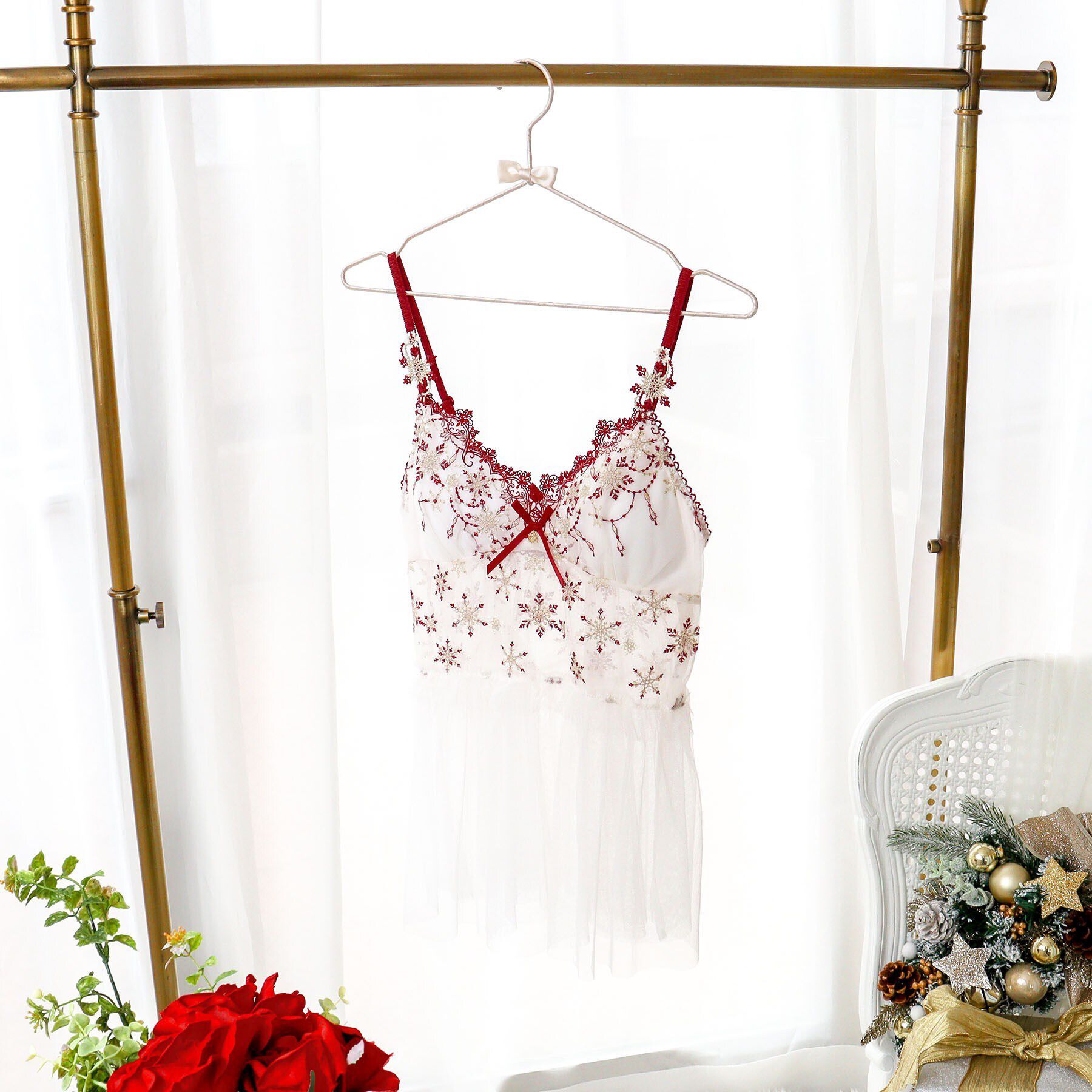 Risa Magli「グレッタ カップ付キャミソール」|キャミソール|レッド(061)