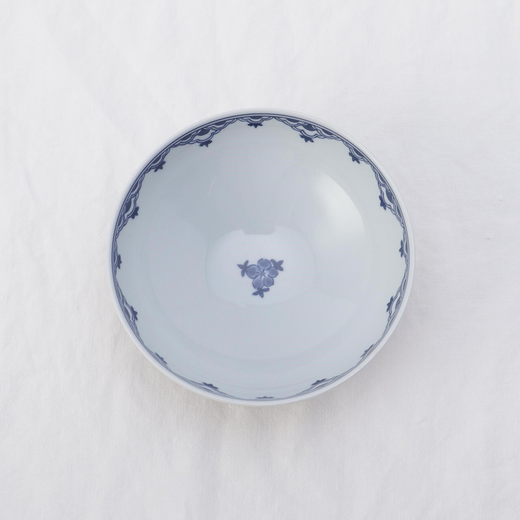 212 KITCHEN STORE「献上古伊万里 ボウルM 藍」|食器・キッチングッズ|