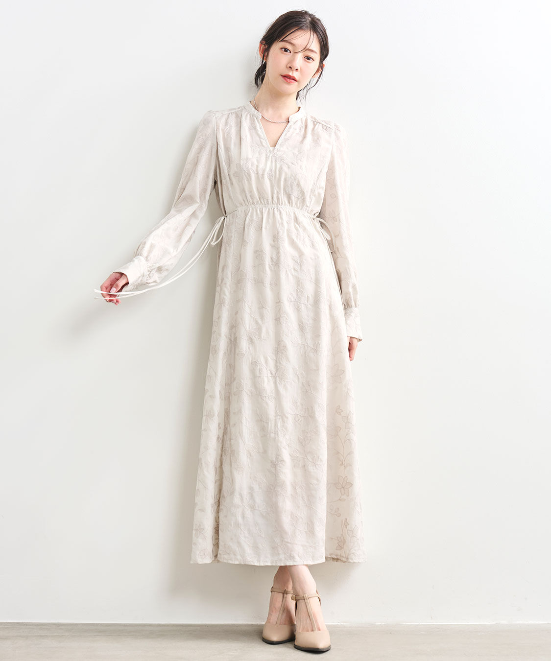 COCO DEAL「エンブロイダリーフレアワンピース」|ワンピース|グレージュ