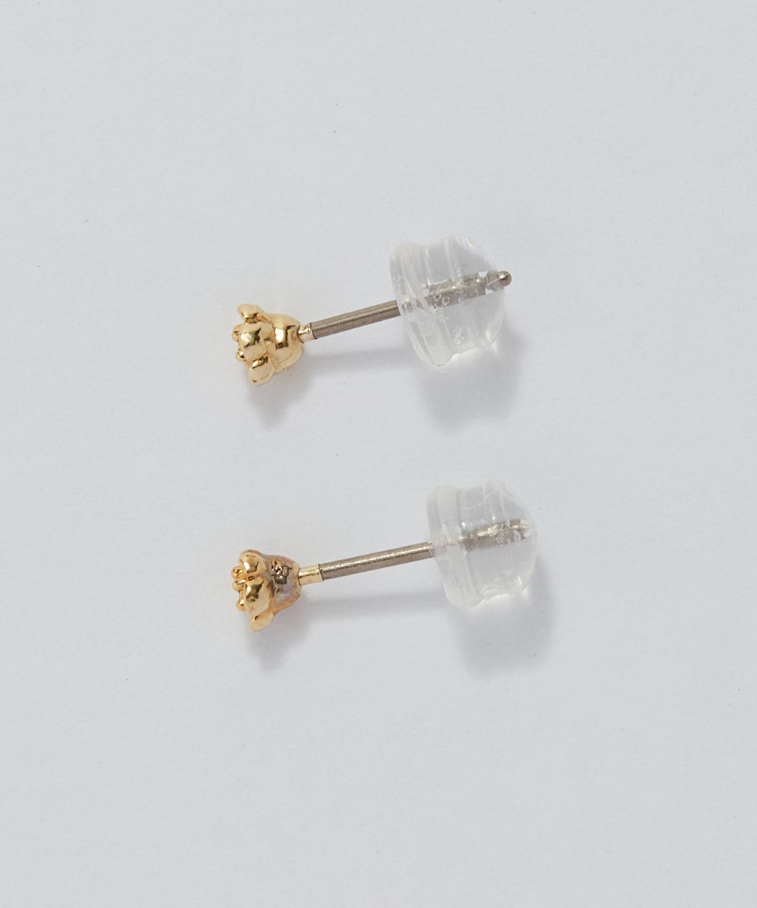 Phoebe「【金属アレルギー対応】プチフラワービジュースタッドピアス　クリア」|ピアス|