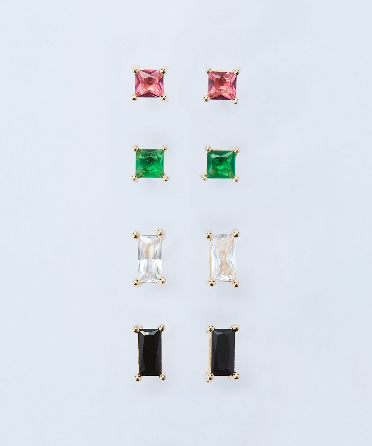 Phoebe「シャインフレームレクタングルピアス　ブラック」|ピアス|