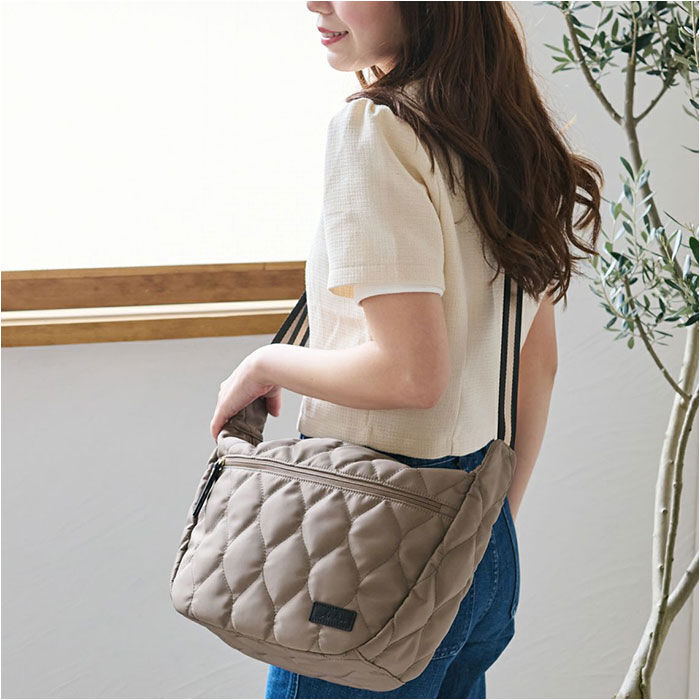 BACKYARD FAMILY「LIZDAYS ショルダーバッグ LZ-70522 通販 リズデイズ ショルダーバック」|ショルダー・メッセンジャー|