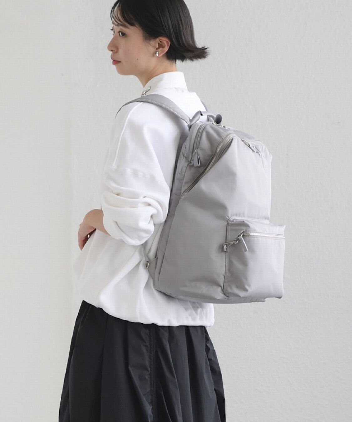 W&.Day/Night「W&.Day/Night ポッケス2 リュックプラス B4サイズ 15.6インチPC収納 15278」|リュック|ライトグレー