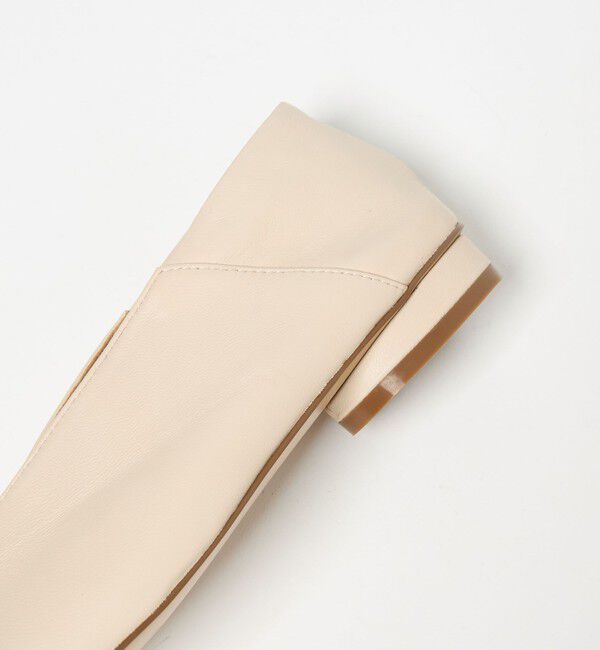 ODETTE E ODILE「オブリークスクエアトゥフラット15&darr;&uarr;」|パンプス|