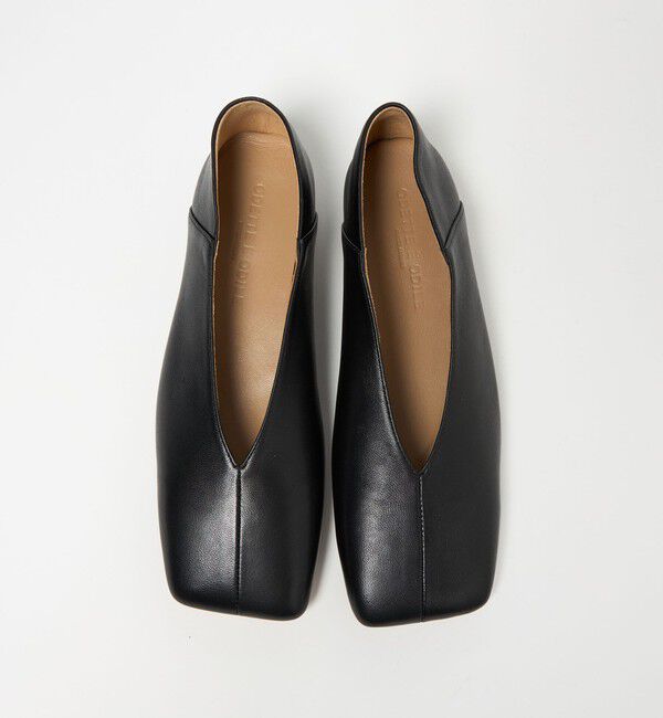 ODETTE E ODILE「オブリークスクエアトゥフラット15&darr;&uarr;」|パンプス|