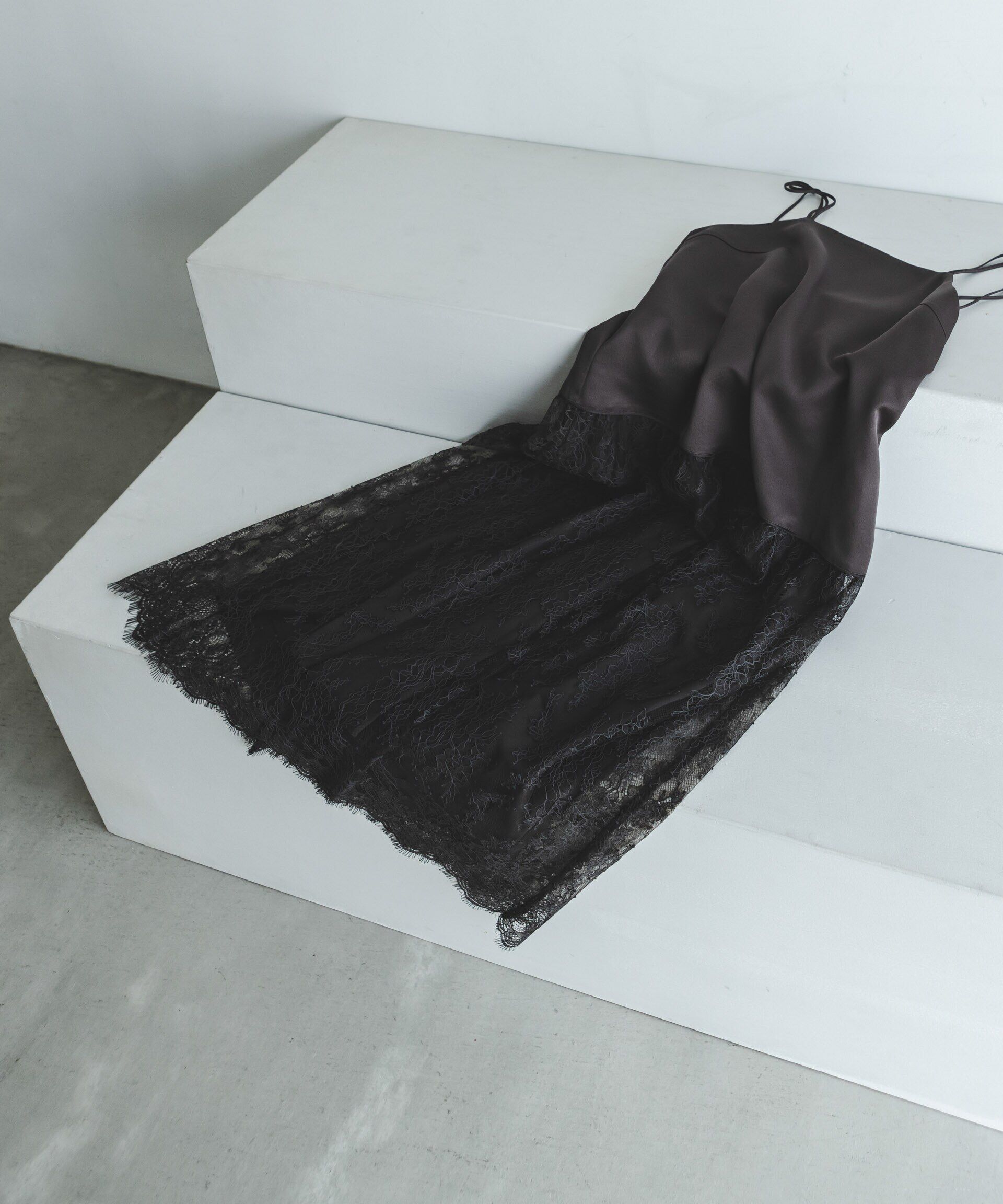 nano･universe「レース切り替えサテンキャミワンピース」|ワンピース|