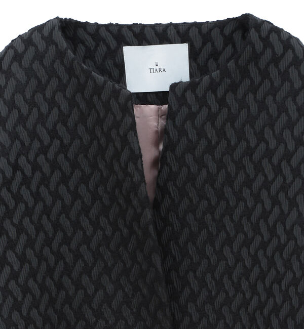 TIARA「モールふくれジャカードハーフコート」|ノーカラージャケット|