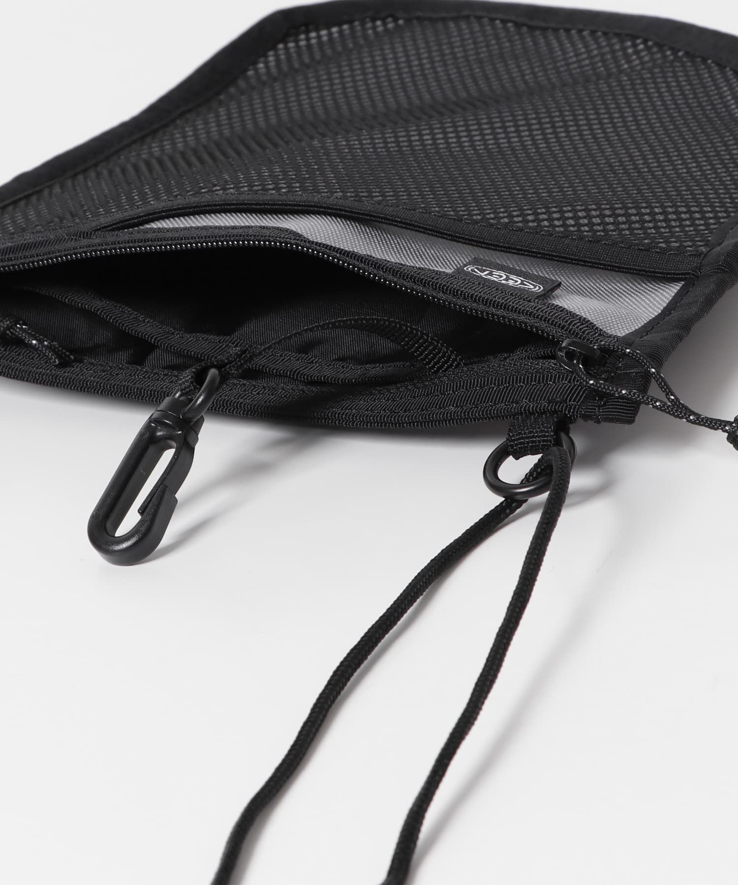 URBAN RESEARCH DOORS「『別注』KEEN&times;DOORS　HARVESTPOCKET SACOCHE」|その他|