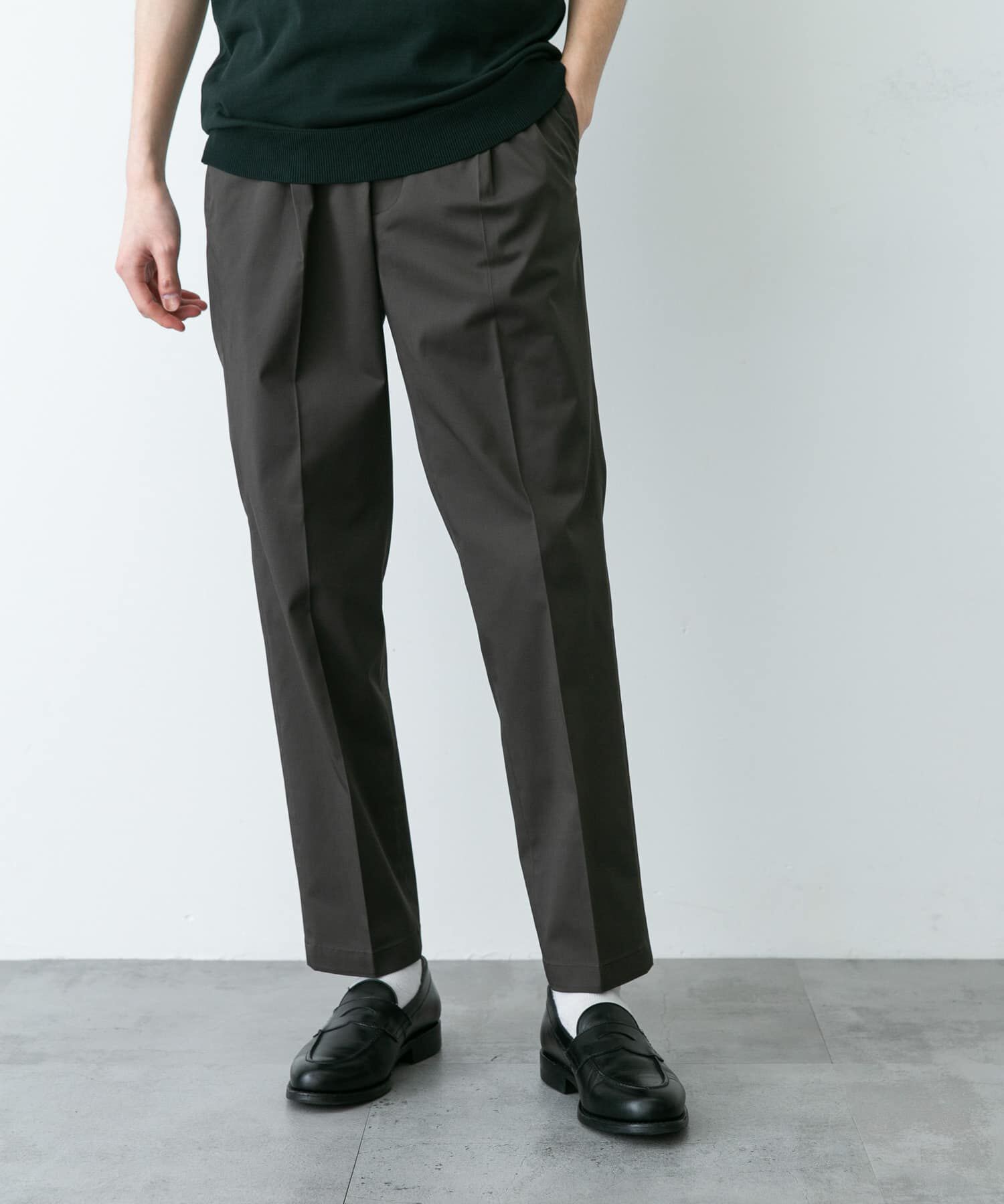 URBAN RESEARCH DOORS「LIFE STYLE TAILOR　ストレッチコットンパンツ」|スラックス|チャコールグレー