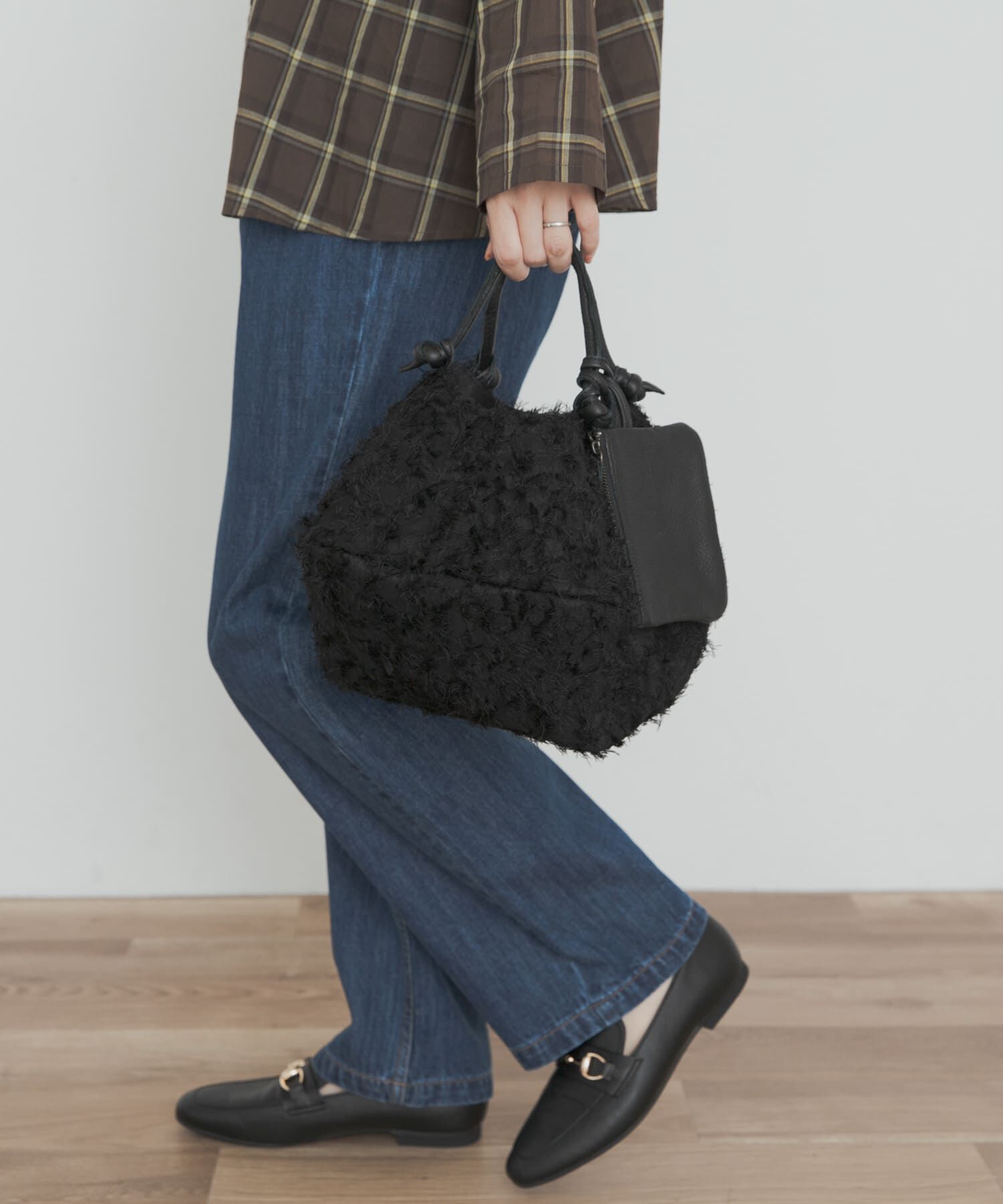 URBAN RESEARCH DOORS「POMTATA　OTIS envan tote S」|ハンドバッグ|ブラック