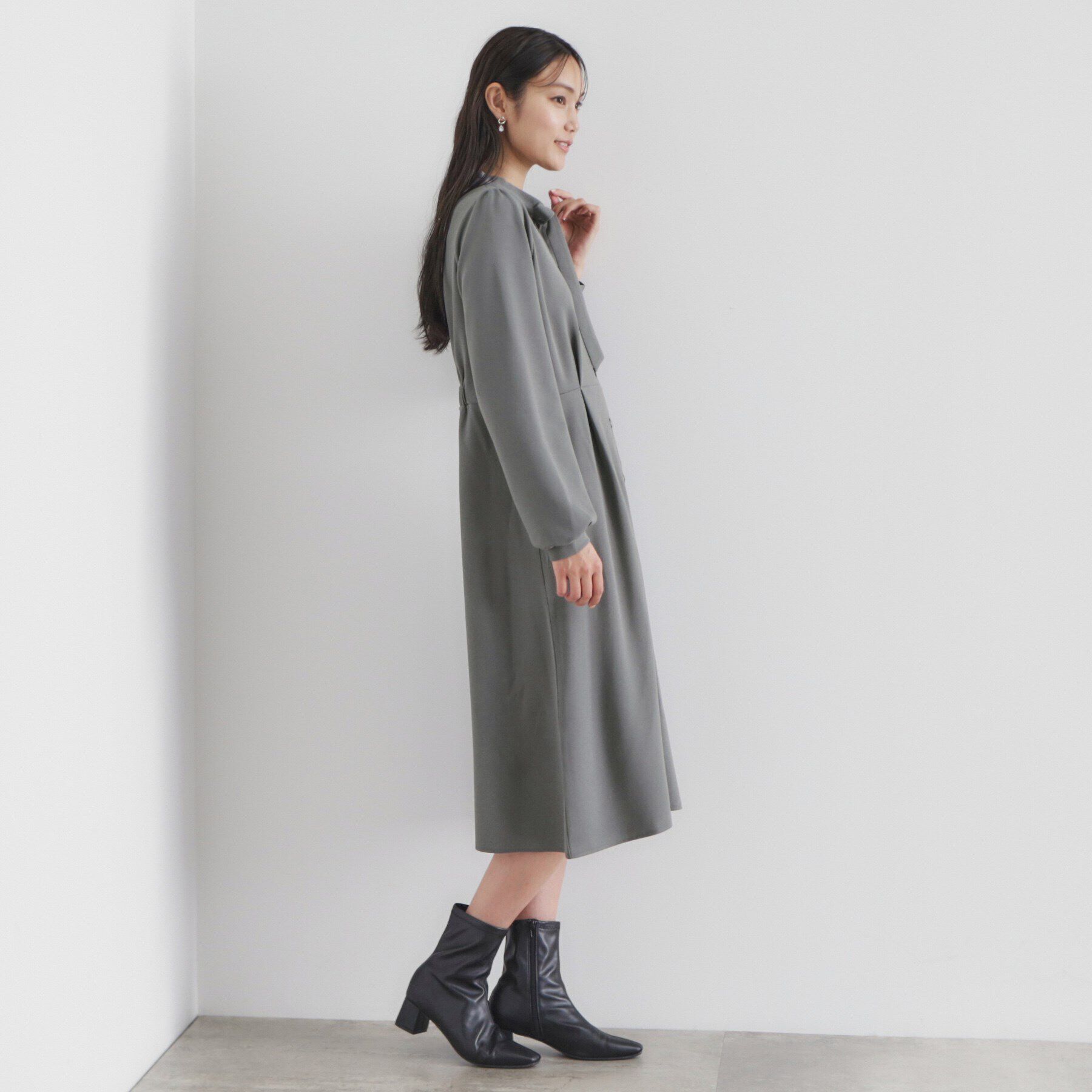 index「ストレッチボウタイワンピース【洗濯機洗い可】」|ワンピース|