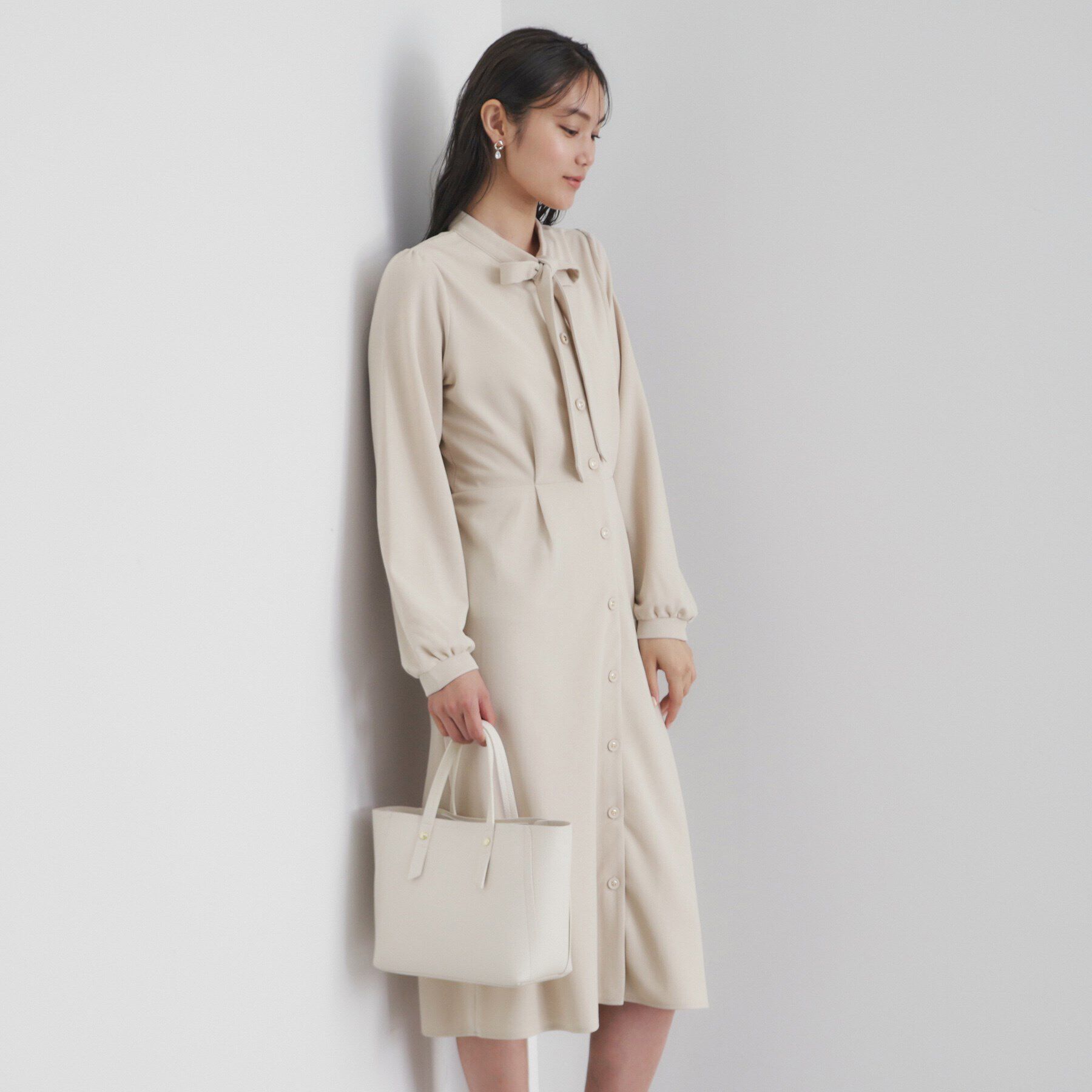 index「ストレッチボウタイワンピース【洗濯機洗い可】」|ワンピース|