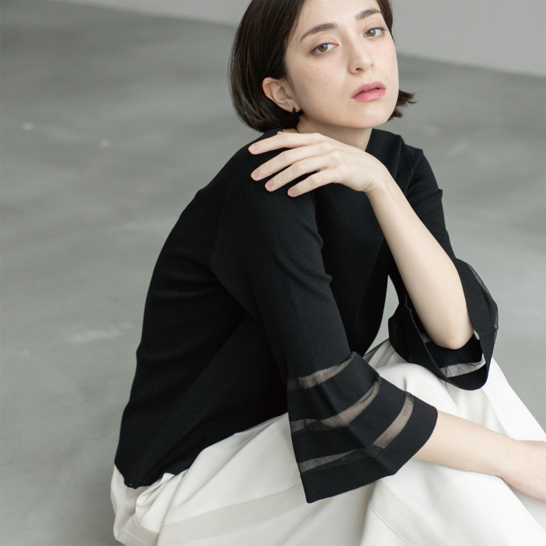 OPAQUE.CLIP「《6色展開》シアーボーダーフレアスリーブニット【洗濯機洗い可】」|ニット・セーター|ブラック(019)