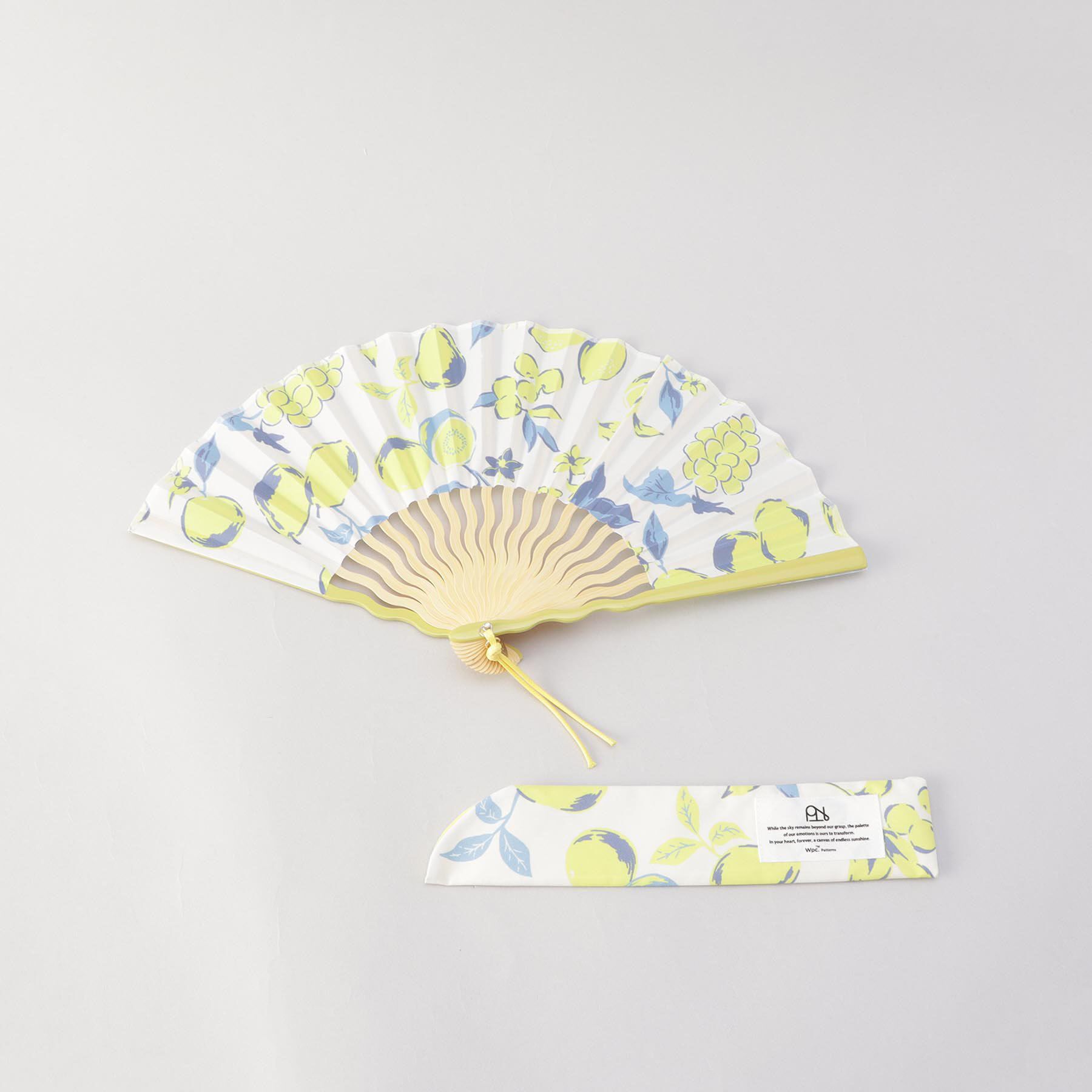 212 KITCHEN STORE「Wpc.GIFTBOX扇子 ウェーブ骨タイプ フルーツオフ」|その他|その他