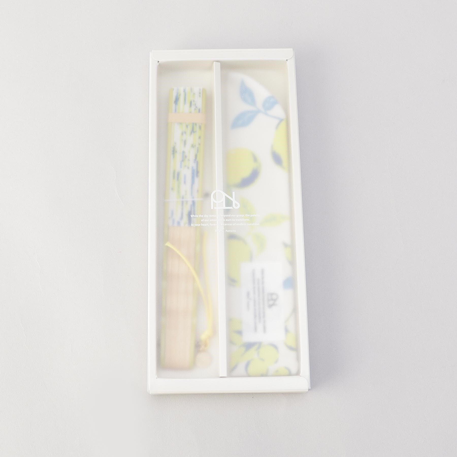 212 KITCHEN STORE「Wpc.GIFTBOX扇子 ウェーブ骨タイプ フルーツオフ」|その他|