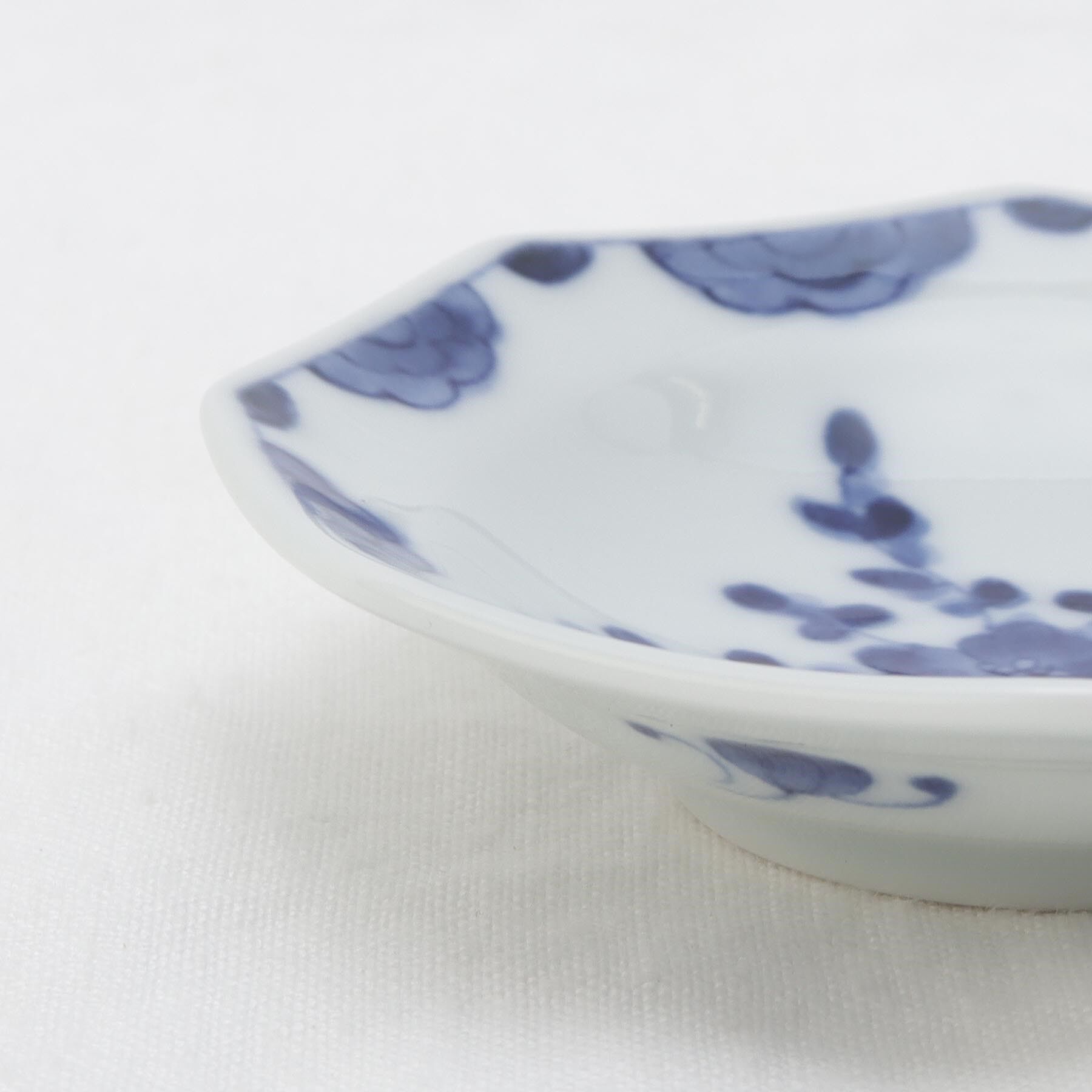 212 KITCHEN STORE「藍凛堂 八角小付 花なずな」|食器・キッチングッズ|