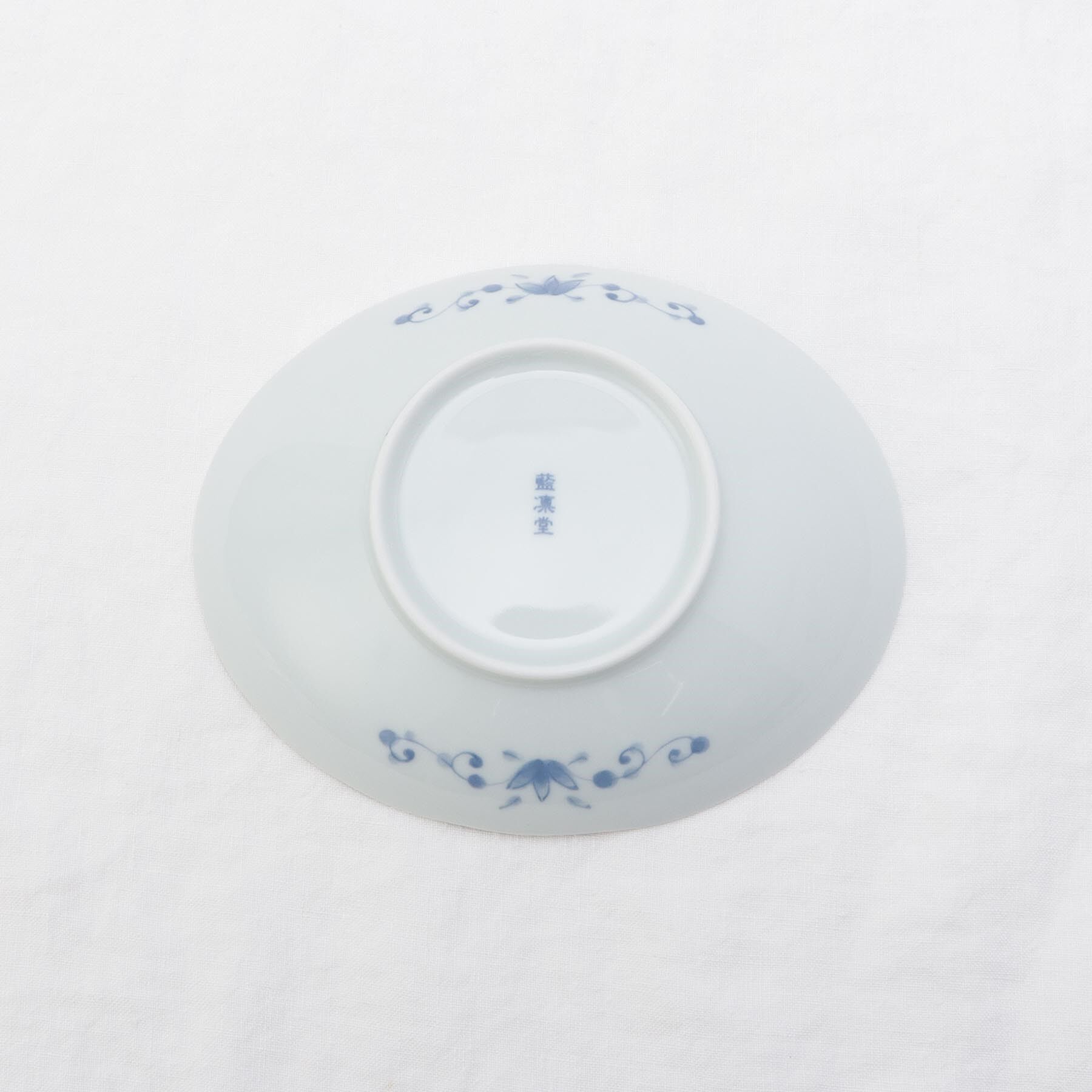 212 KITCHEN STORE「藍凛堂 60楕円深皿 小菊唐草」|食器・キッチングッズ|