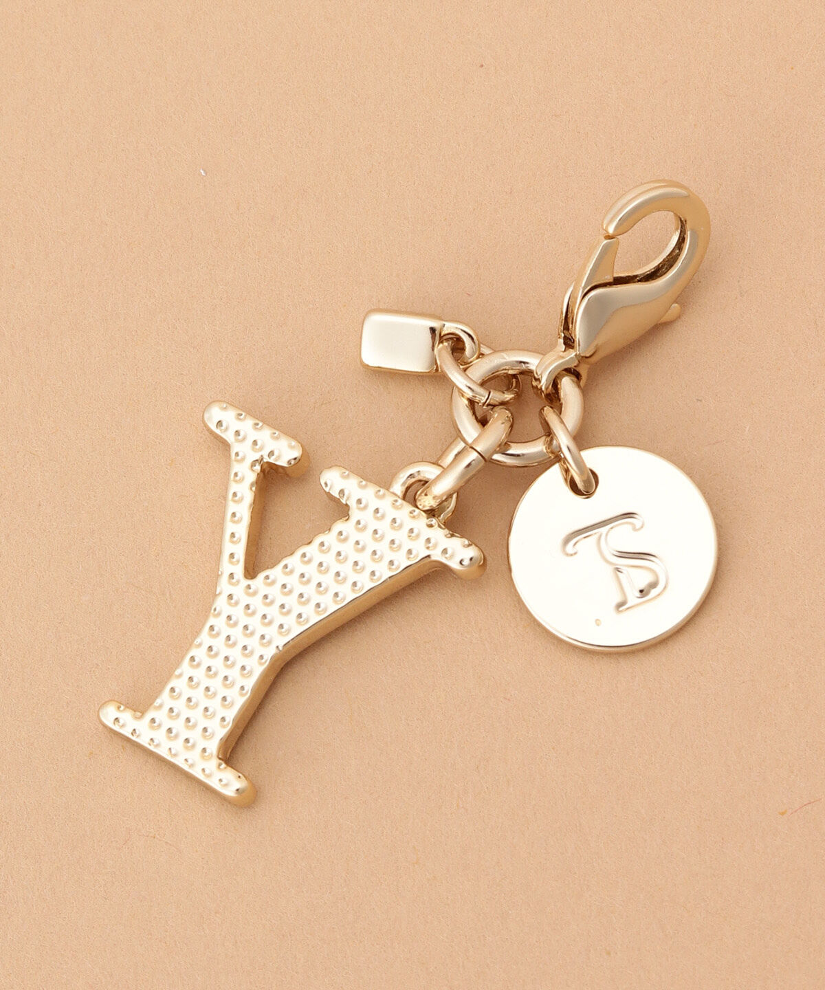 Samantha Thavasa「ビジューシンプルイニシャルファスナーチャーム(Y)」|チャーム・キーホルダー|