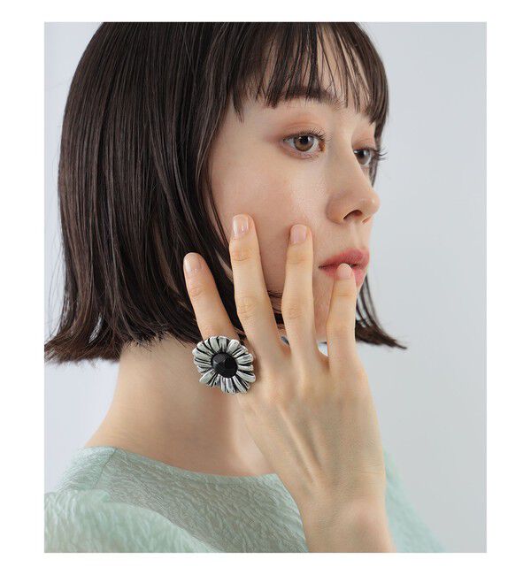 Ray BEAMS 「Otro Accesorio / フラワー リング」|リング|