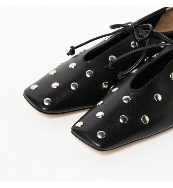 Demi-Luxe BEAMS 「PIPPICHIC / AMBER スタッズ フラットシューズ」|パンプス|
