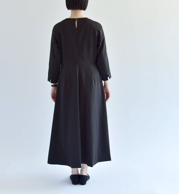 quaranciel「quaranciel:〈洗濯機可能〉クルーネック フレア ワンピース」|ワンピース|