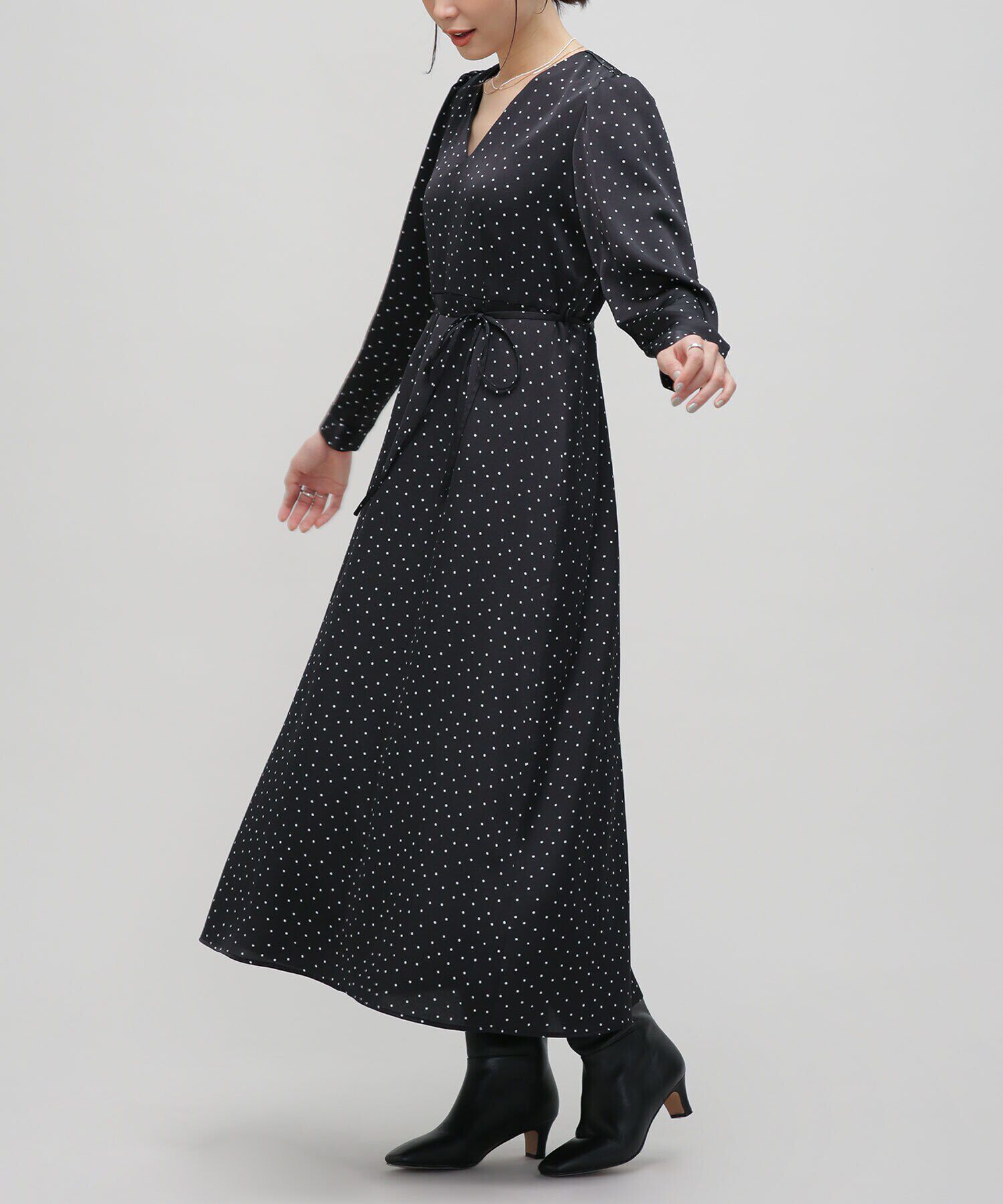 nano･universe「LB.03/ドットVネックワンピース」|ワンピース|