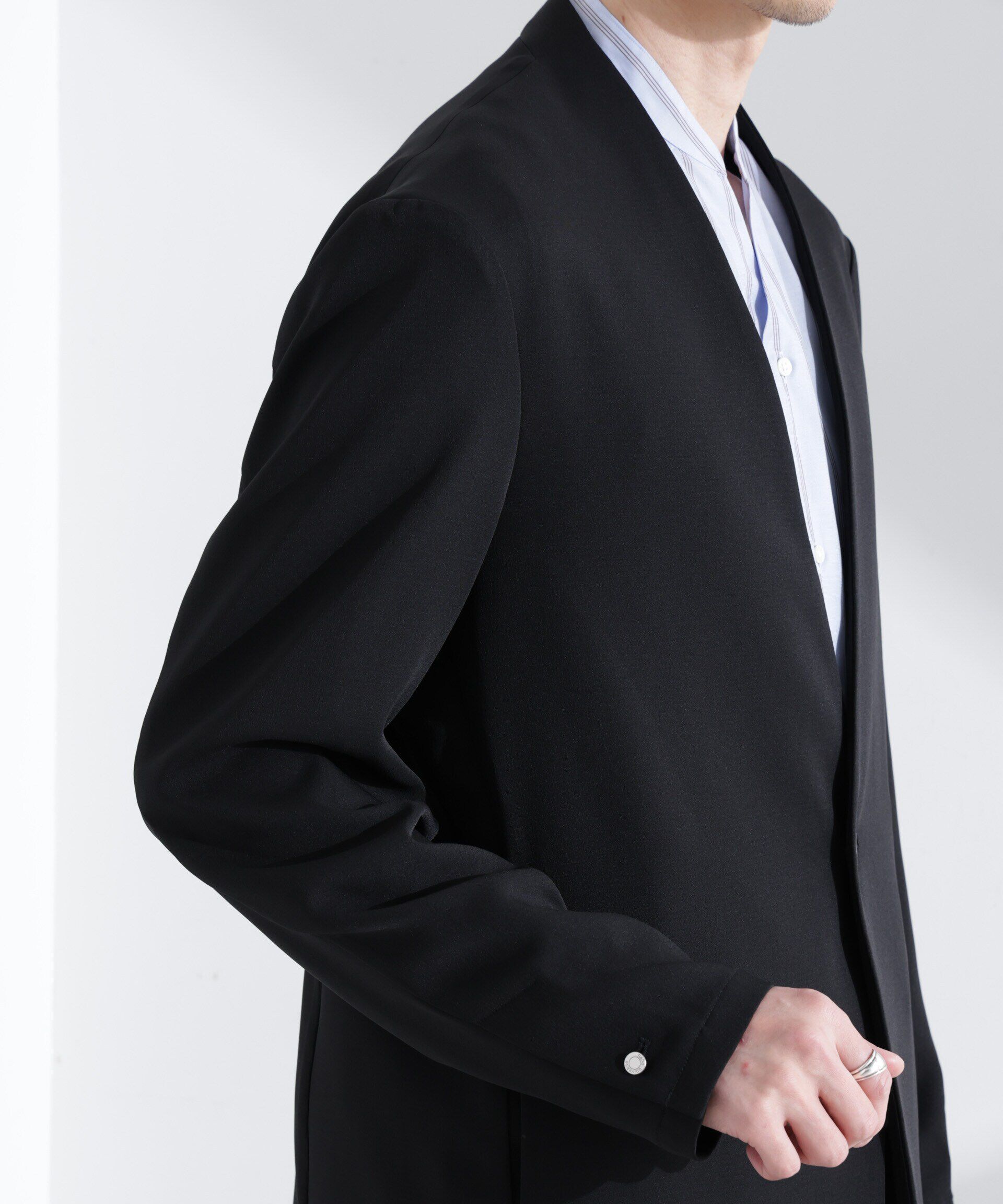 nano･universe「Epoche ノーカラージャケット」|テーラードジャケット|