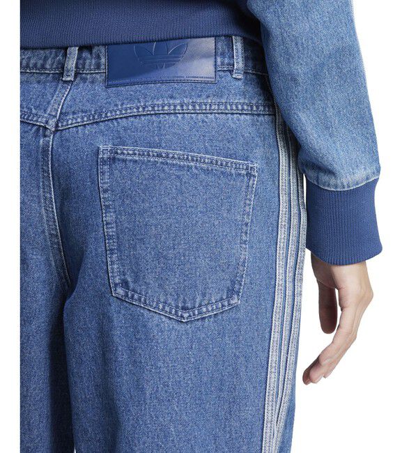 SALON adam et rope'「【adidas（アディダス）】デニム スリーストライプ トラックパンツ」|デニム|