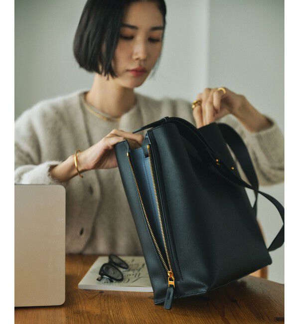 ROPE「【E'POR】Y BAG Shoulder Medium【軽量】」|ショルダー・メッセンジャー|ブラック(01)