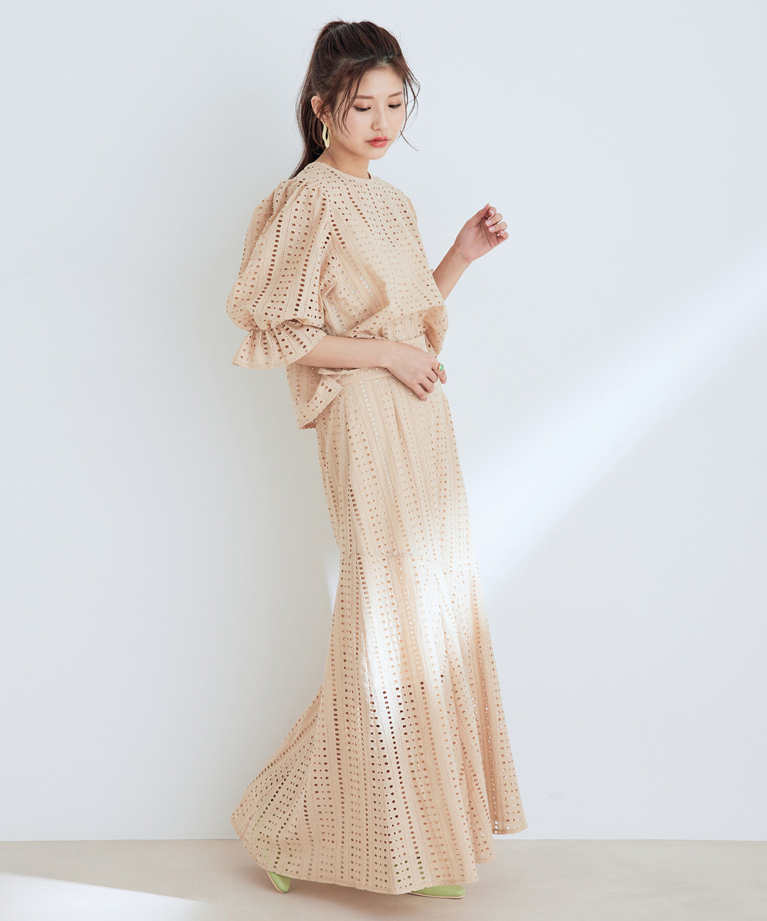 vis-a-vis「【WEB限定】エンブロイダリーレーススリットマーメイドスカート【セットアップ対応】【ワンピースみせ】」|スカート|