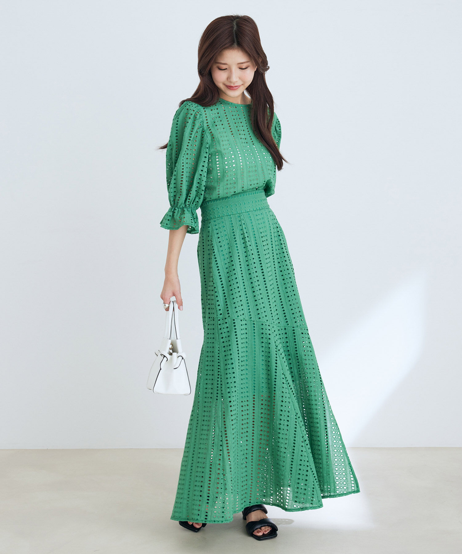 vis-a-vis「【WEB限定】エンブロイダリーレーススリットマーメイドスカート【セットアップ対応】【ワンピースみせ】」|スカート|