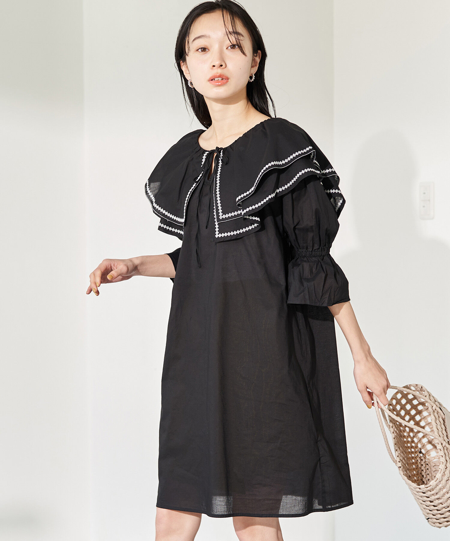 VIS「ビックカラー刺繍チュニックブラウス/ミニワンピース」|ワンピース|ブラック(01)