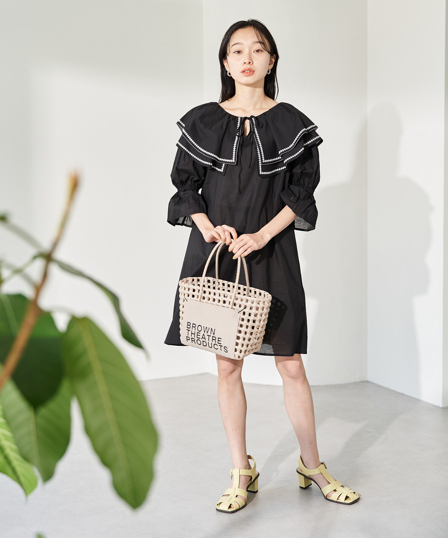 VIS「ビックカラー刺繍チュニックブラウス/ミニワンピース」|ワンピース|