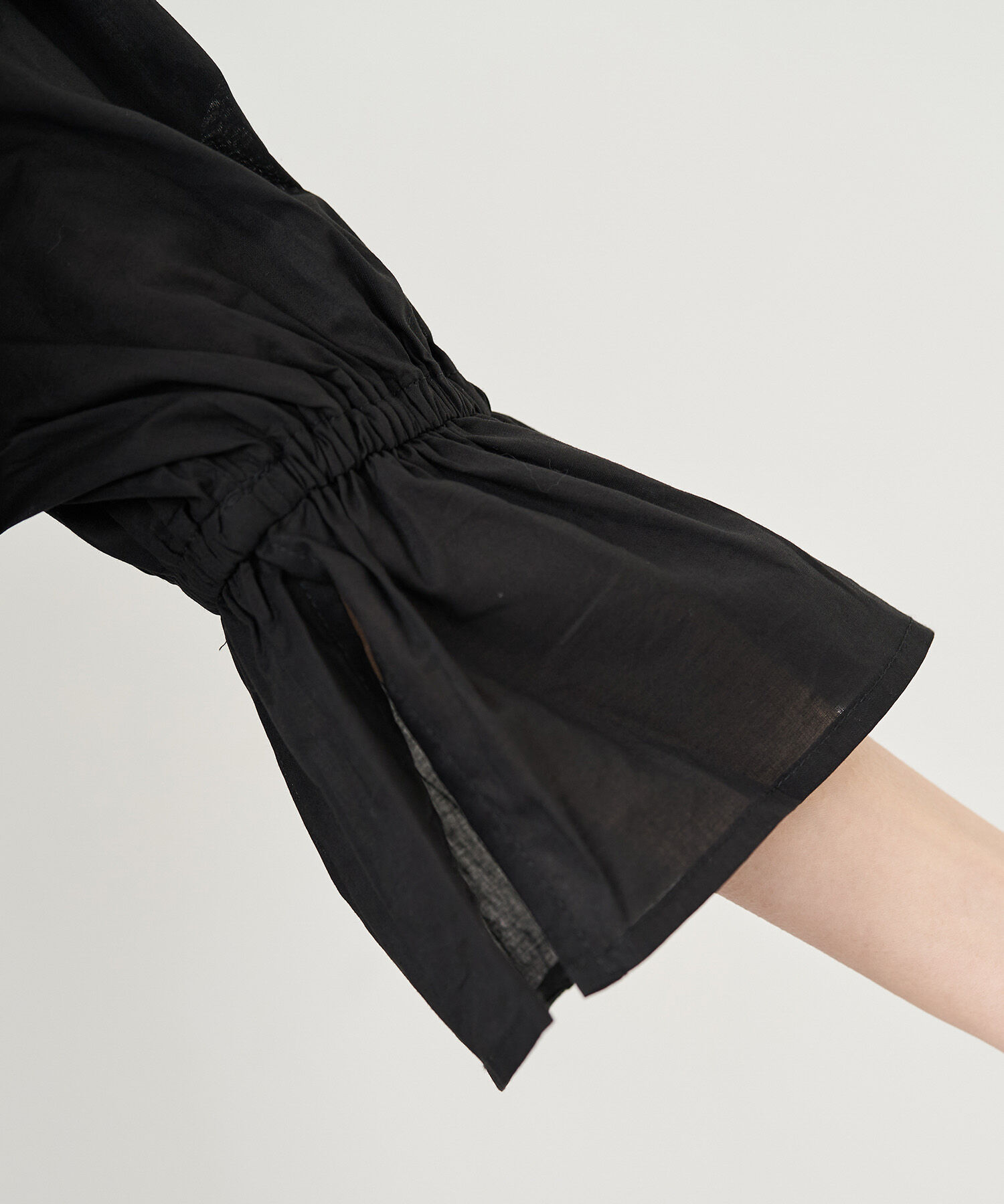 VIS「ビックカラー刺繍チュニックブラウス/ミニワンピース」|ワンピース|