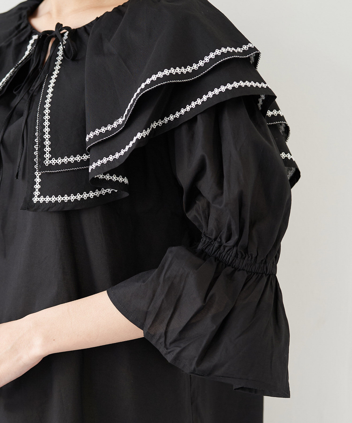 VIS「ビックカラー刺繍チュニックブラウス/ミニワンピース」|ワンピース|