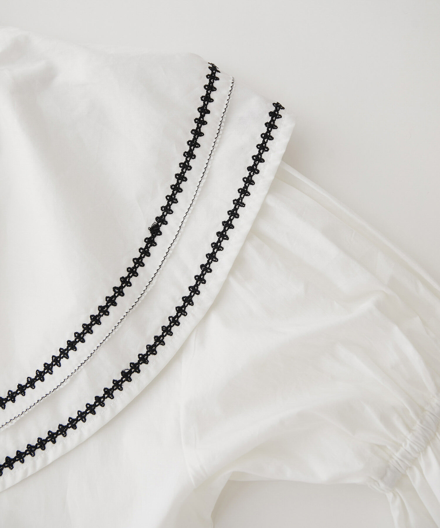 VIS「ビックカラー刺繍チュニックブラウス/ミニワンピース」|ワンピース|