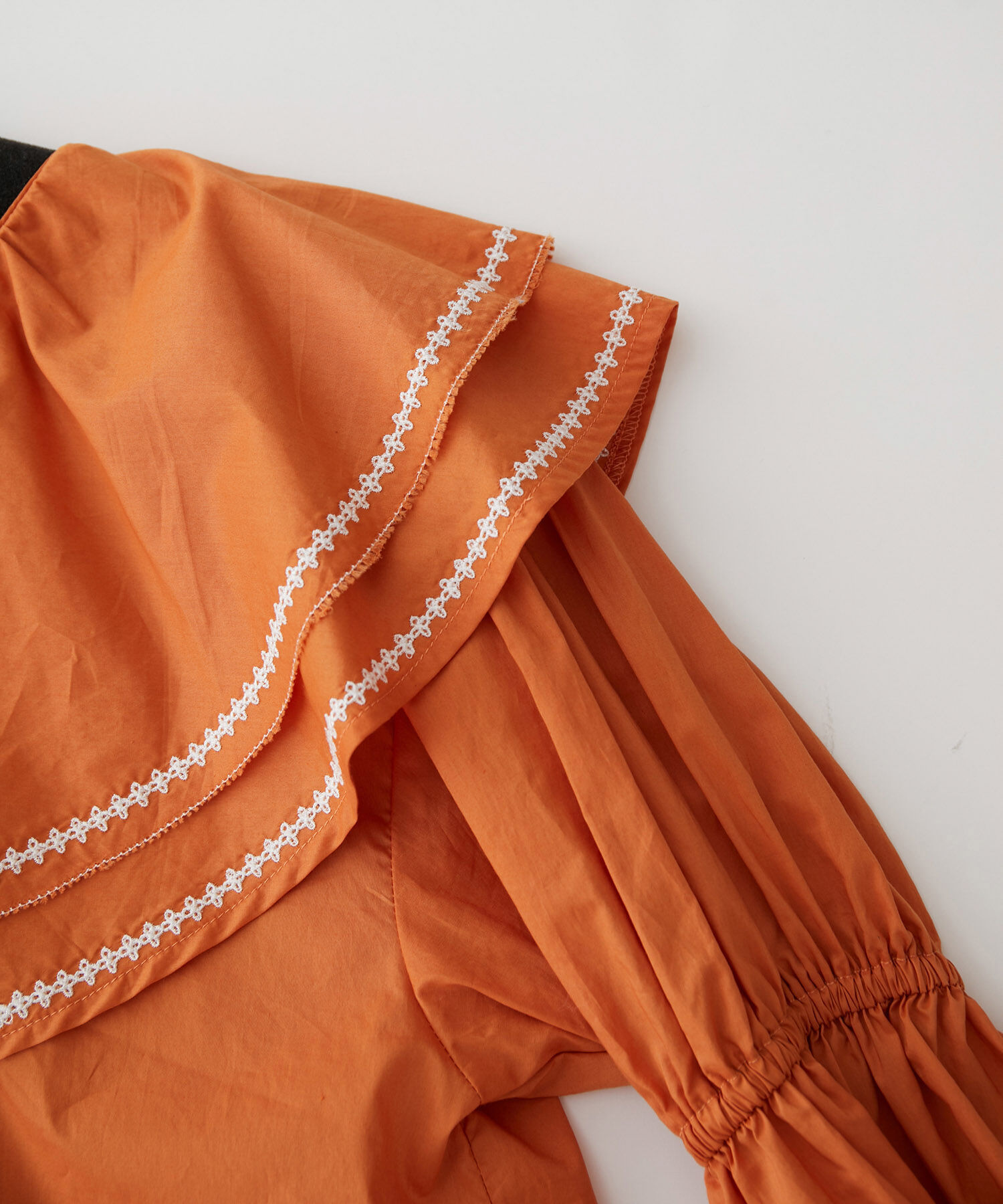 VIS「ビックカラー刺繍チュニックブラウス/ミニワンピース」|ワンピース|