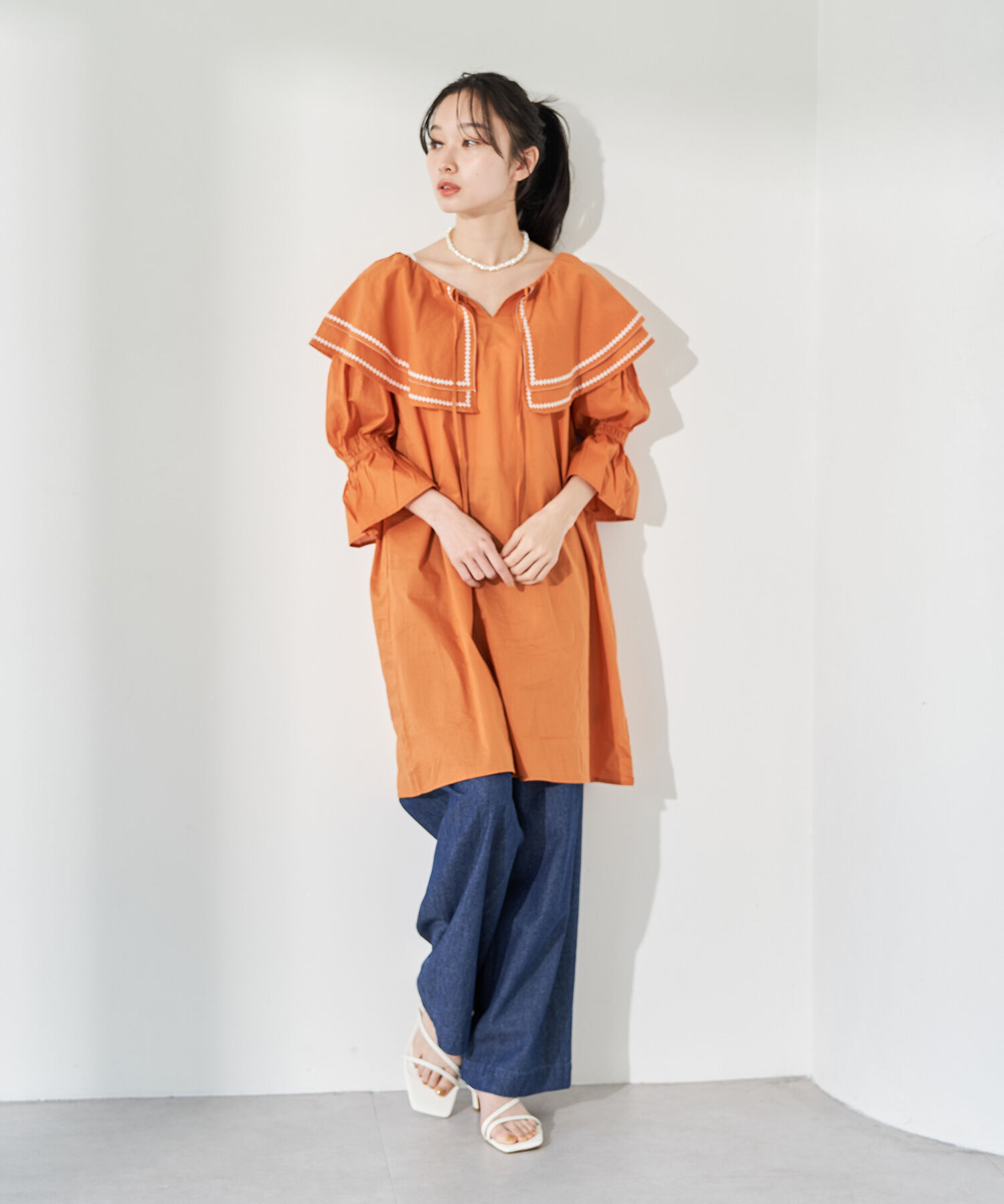 VIS「ビックカラー刺繍チュニックブラウス/ミニワンピース」|ワンピース|